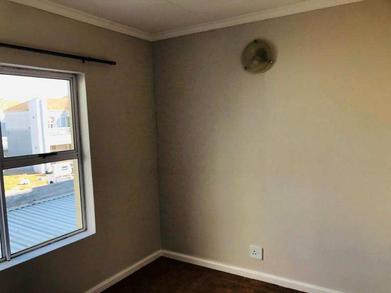 To Let 2 Bedroom Property for Rent in Vredekloof East Western Cape